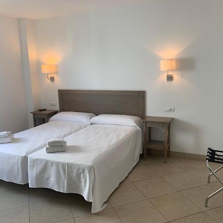 Hostal Tarifa -Recepcion Abierta Las 24H- Eksteriør billede