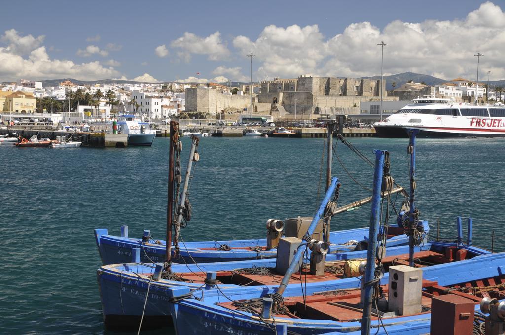 Hostal Tarifa -Recepcion Abierta Las 24H- Eksteriør billede