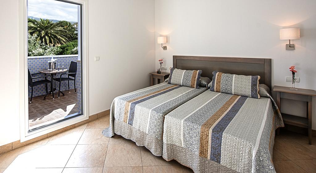 Hostal Tarifa -Recepcion Abierta Las 24H- Eksteriør billede