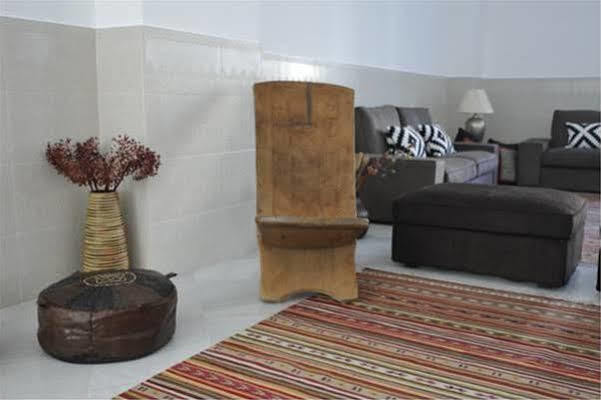 Hostal Tarifa -Recepcion Abierta Las 24H- Eksteriør billede